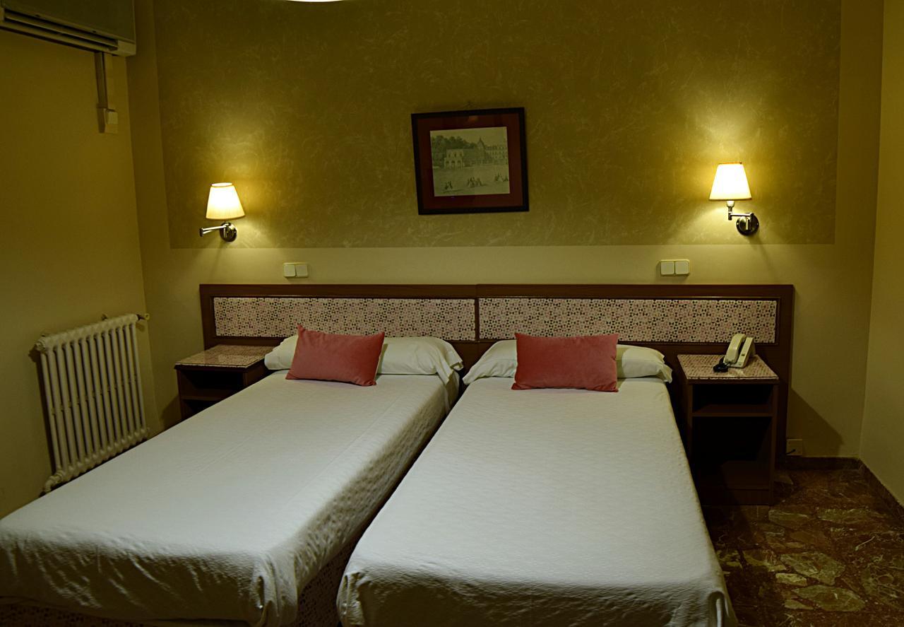 Hotel Mercedes Aranjuez Exterior photo